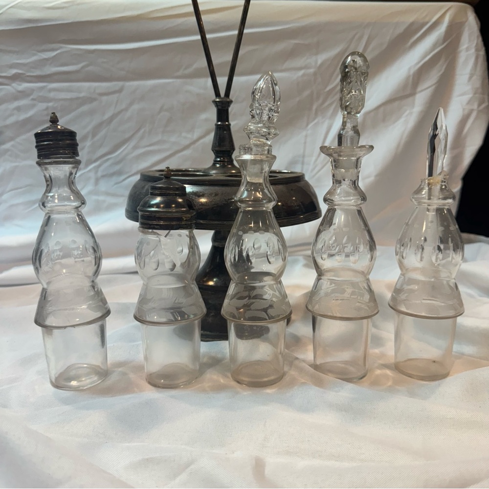 Antique 1800s Silver Cruet Set with Glass Bottles by Pairpoint Mfg. Co - Picture 2 of 14